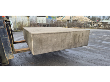 Tractor unit Mercedes-Benz Kontergewicht für SZM 8000 - 9000 kg mehr als 10 Stck.: picture 4