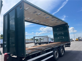 Curtainsider semi-trailer