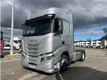 Tractor unit IVECO S-WAY