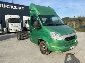 Van Iveco 35C17: picture 2