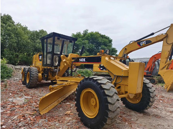 Grader CATERPILLAR 140K
