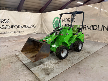 Compact loader AVANT