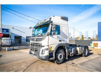 Tractor unit VOLVO FMX 460