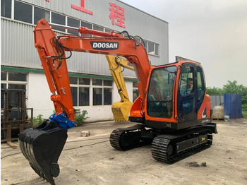 Mini excavator DOOSAN DX75