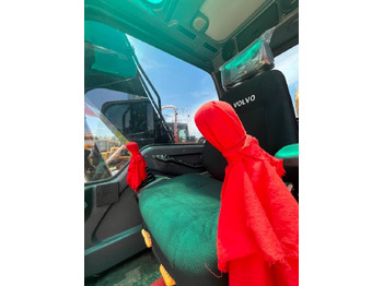 Crawler excavator Volvo EC 140: picture 4