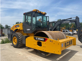 Compactor XCMG XS223J