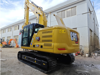 Crawler excavator CATERPILLAR 320GC: picture 4