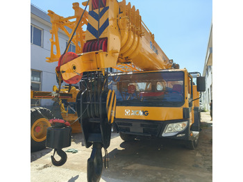 Mobile crane XCMG QY70K: picture 4