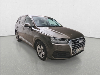 SUV AUDI