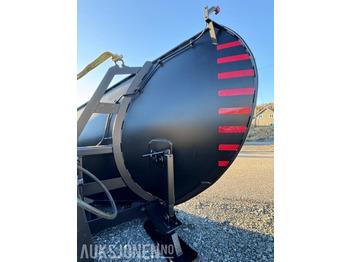 Agricultural machinery 2015 Steinsland SP 2700 - Spissplog med paralellogram - Feste for brøyteplate - Nymalt: picture 4 Agricultural machinery 2015 Steinsland SP 2700 - Spissplog med paralellogram - Feste for brøyteplate - Nymalt: picture 4