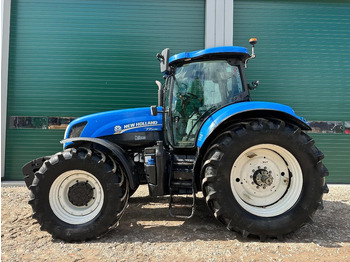 Farm tractor New Holland T7.235 Power Command: picture 3