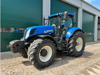 Farm tractor NEW HOLLAND T7.250