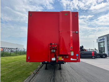 Closed box semi-trailer Fliegl SZS 330 Gesloten oplegger  2 Axle / / Ladklep: picture 2 Closed box semi-trailer Fliegl SZS 330 Gesloten oplegger  2 Axle / / Ladklep: picture 2
