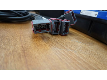 Construction machinery Remote Radio Scanreco G2B Mini 6 functions with LCD Display for Danfoss AMP: picture 4