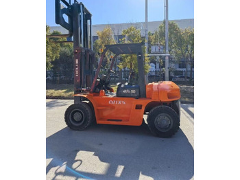 Diesel forklift Heli h2000 5t 30 50 70 100: picture 2