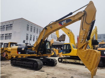 Crawler excavator CAT 330D Excavator: picture 3