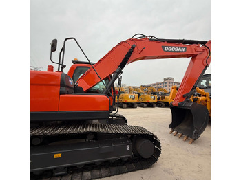 Crawler excavator DOOSAN DX225