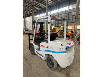 Diesel forklift TCM