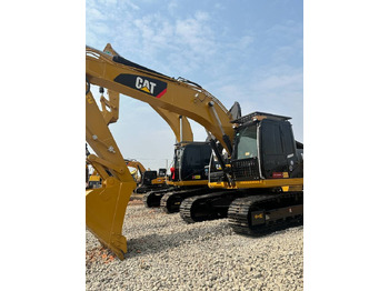 Crawler excavator CATERPILLAR 320D