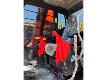 Crawler excavator Hitachi ZX 120: picture 4