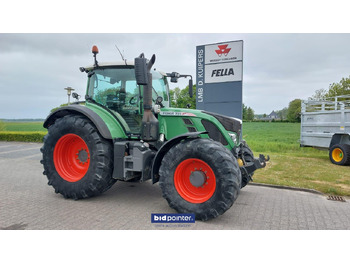 Farm tractor FENDT 720 Vario