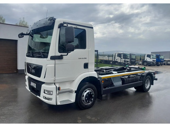 Hook lift truck MAN TGM 12.290