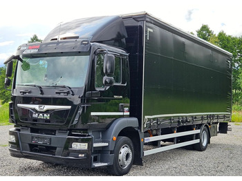 Curtainsider truck MAN TGM 12.290