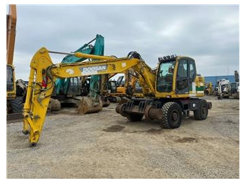 Wheel excavator DOOSAN DX160W