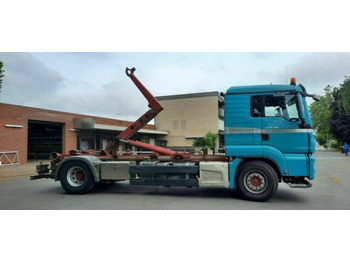 Hook lift truck, Crane truck MAN TGS 18.440 Abroller mit Funk +Kran vor.: picture 3