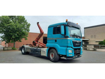 Hook lift truck, Crane truck MAN TGS 18.440 Abroller mit Funk +Kran vor.: picture 2