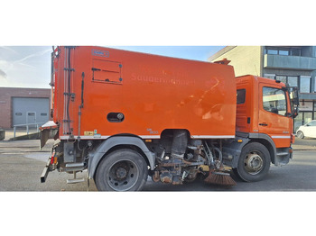 Road sweeper Mercedes-Benz Atego 1524 2 6-Zyl. 4x2: picture 2 Road sweeper Mercedes-Benz Atego 1524 2 6-Zyl. 4x2: picture 2