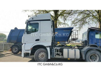 Tractor unit MERCEDES-BENZ Actros 1840