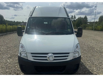 Minibus, Passenger van Iveco Daily: picture 2