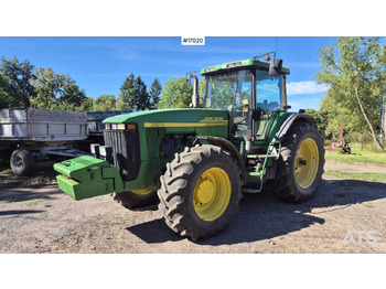 Farm tractor JOHN DEERE 8200