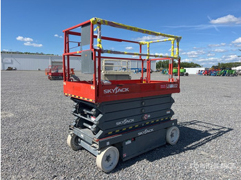 Scissor lift SKYJACK