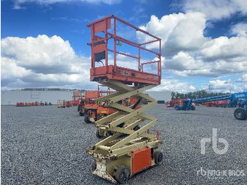 Scissor lift JLG