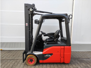 Electric forklift LINDE E16