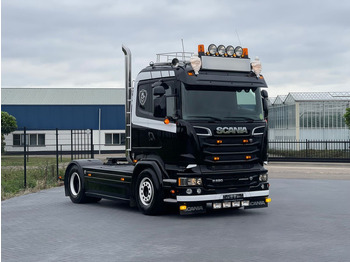 Tractor unit SCANIA R 520