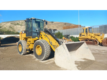 Wheel loader CATERPILLAR 930H