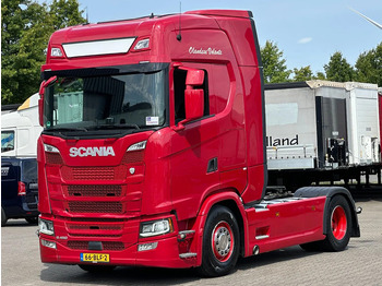 Tractor unit SCANIA S 450