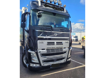 Tractor unit VOLVO FH
