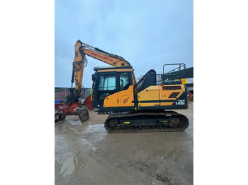 Crawler excavator Hyundai HX140L: picture 2