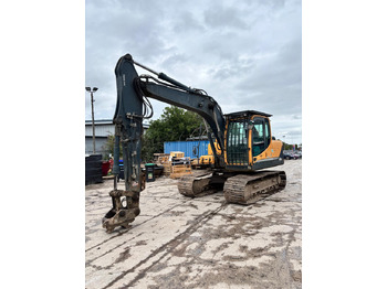 Crawler excavator HYUNDAI