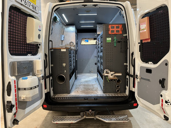 Panel van Renault Master 2.3 dCi L2H2 145 PK Servicebus / Bott Inrichting / Euro 6 / 220V. / Airco / Cruise Control / Camera / Trekhaak: picture 2