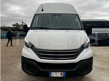Minibus IVECO Daily