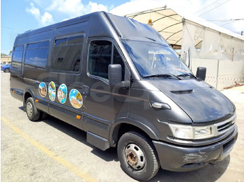 Minibus IVECO Daily