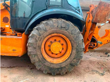 Backhoe loader Case 580 M: picture 4