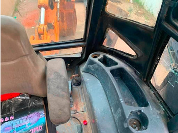 Backhoe loader Case 580 M: picture 5