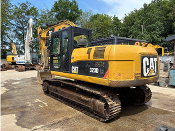 Crawler excavator CAT 323 D LN: picture 3