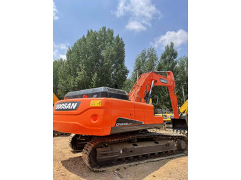 Crawler excavator DOOSAN DX340: picture 2